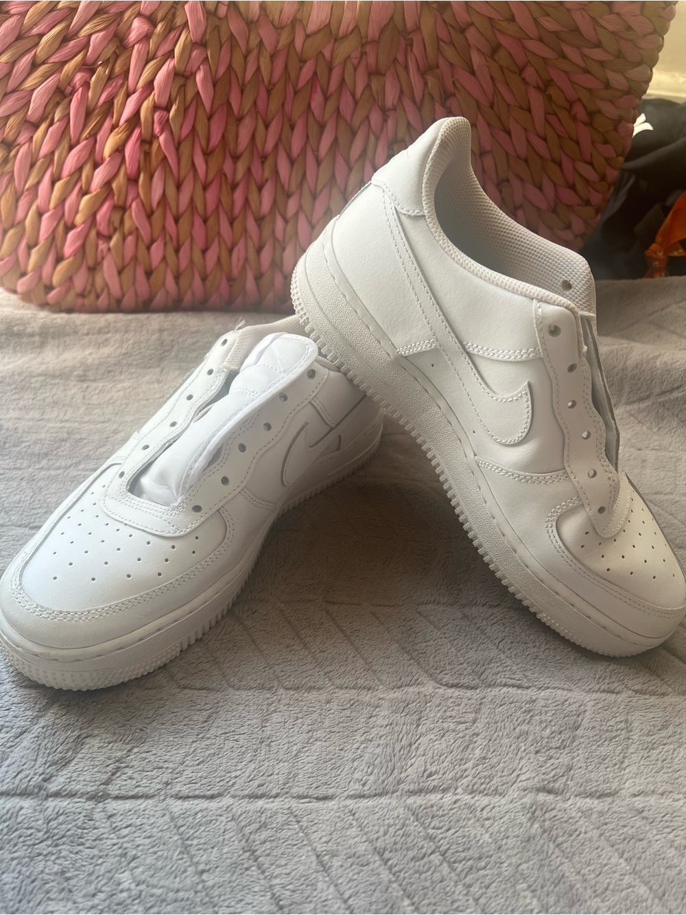 Nike White Kids Low-Top Sneakers size 6.5Y